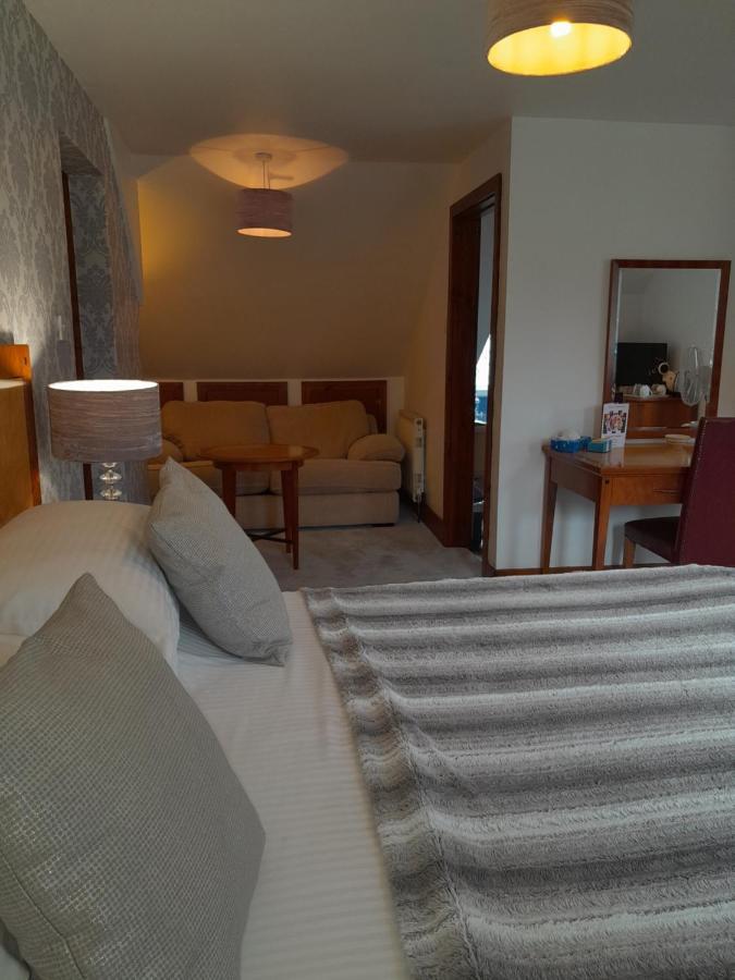 Sadlers Guest House 오킹엄 외부 사진