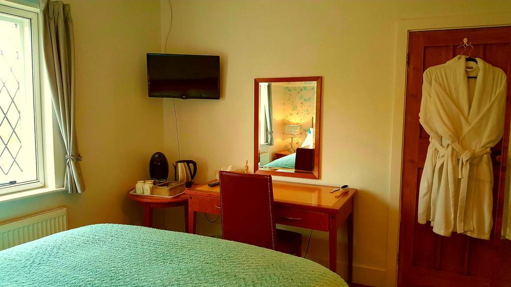 Sadlers Guest House 오킹엄 외부 사진